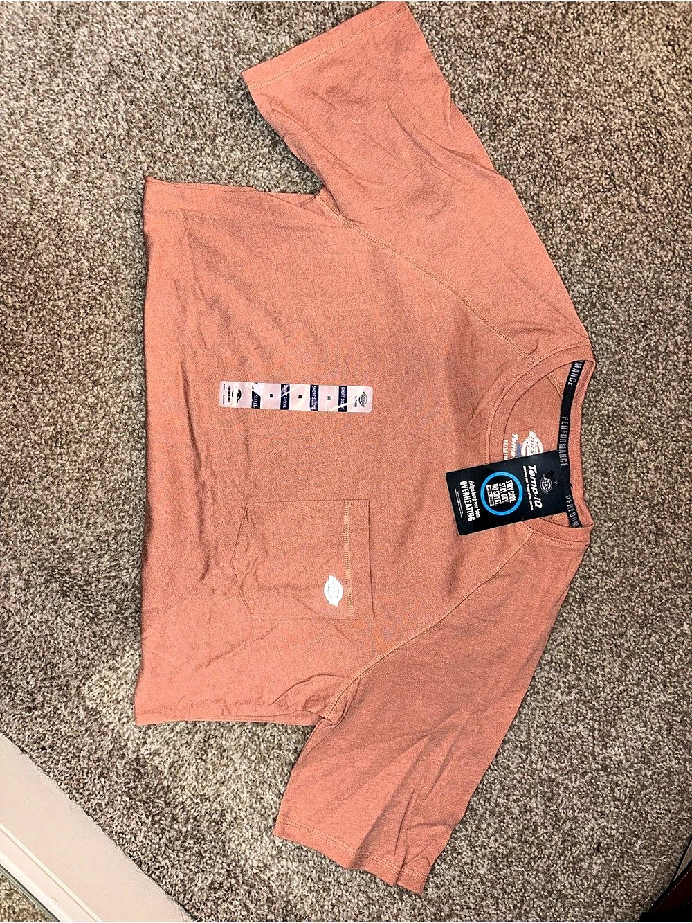 Dickies Short Sleeve Pocket Tee in Orange Size Medium NWT